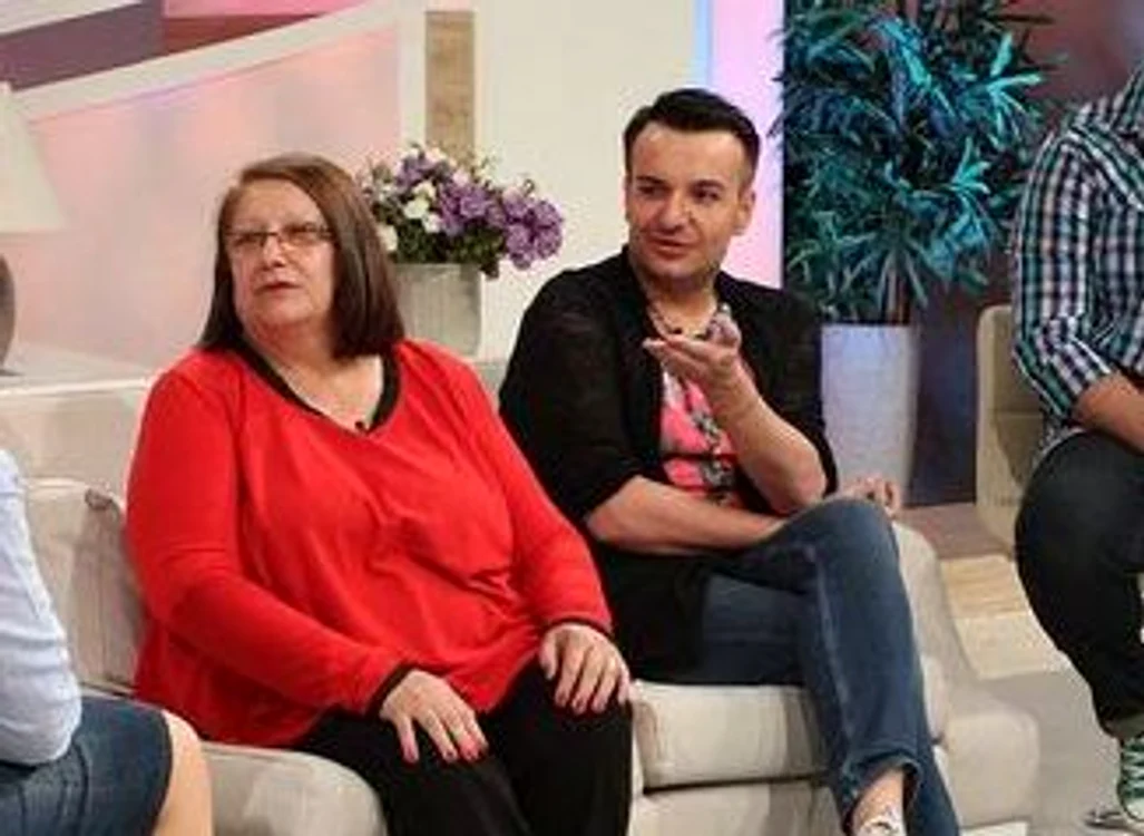 
    Răzvan Ciobanu, alături de mama lui  