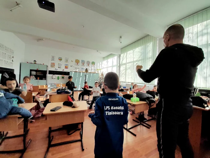 Educație Fizică la LPS Banatul FOTO Ștefan Both