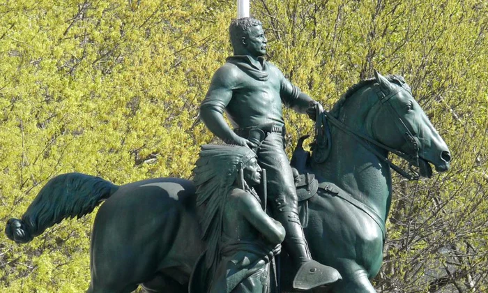 Statuia președintelui american Theodore Roosevelt va fi îndepărtată din fața Muzeului de Istorie Naturală din New York  jpeg