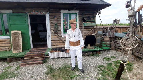 sat de altădată 1 png