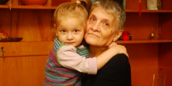 Braşov: Sărăcia cruntă desparte o familie 