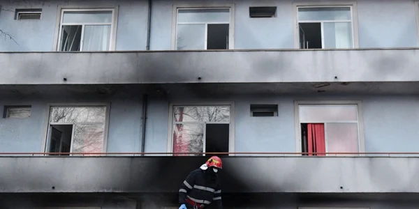 Incendiu la Spitalul Matei Balş din Bucureşti. FOTO Mediafax/Andreea Alexandru