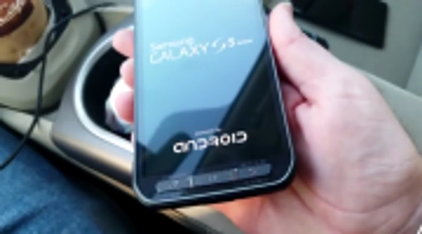 Galaxy S5 Active are butoane fizice FOTO Captură Youtube