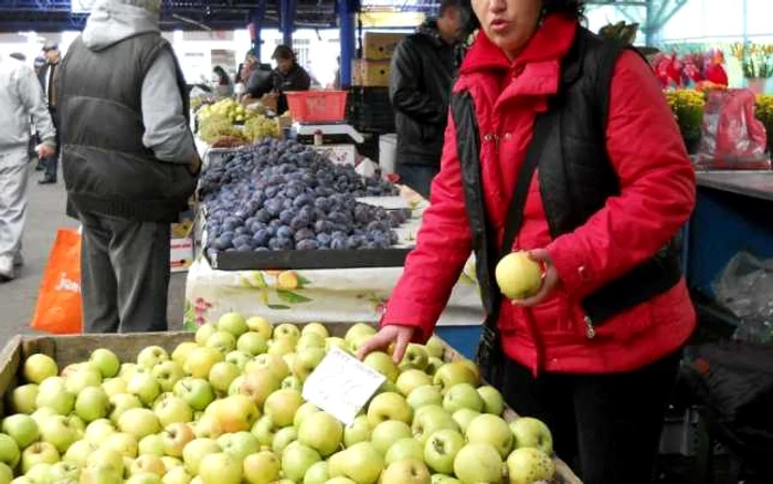 Comercinaţii spun că merele bistriţene au preţuri piperate