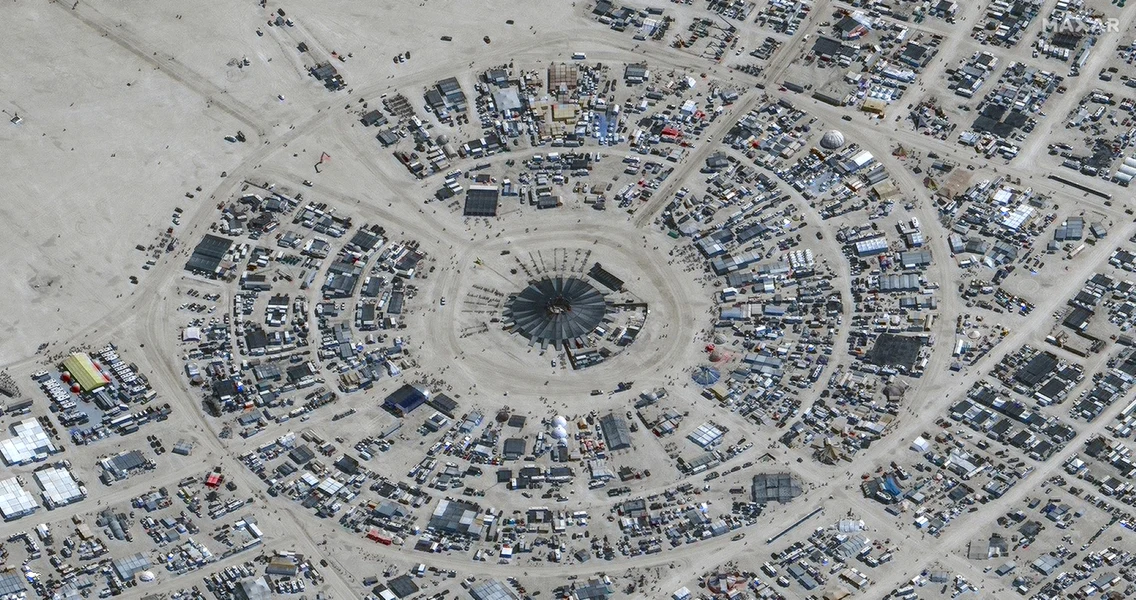 Imagini cu namolul de la Festivalul Burning Man  Foto AFP (2) jpg