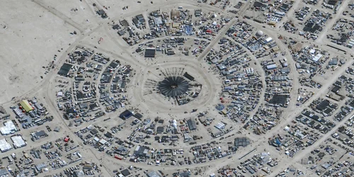 Imagini cu namolul de la Festivalul Burning Man Foto AFP (2) jpg