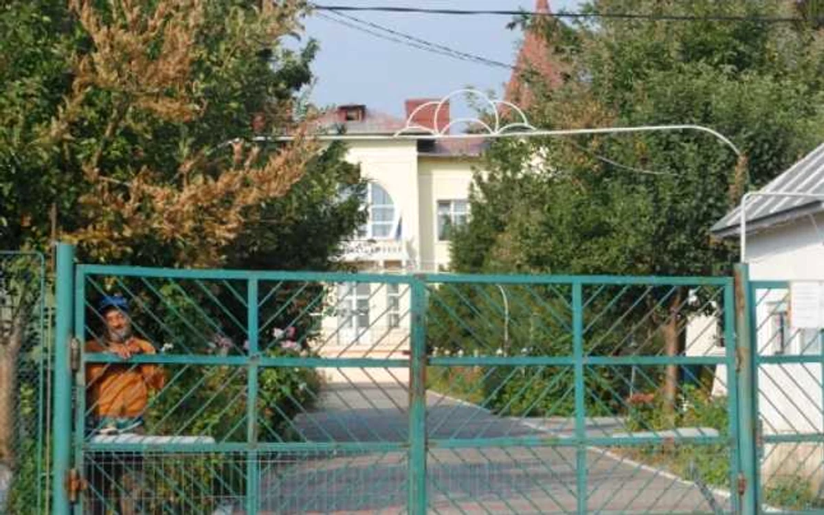 Asistenta bahică lucrează la Sanatoriul de Neropsihiatrie Podriga din judeţul Botoşani FOTO botosaneanul.ro