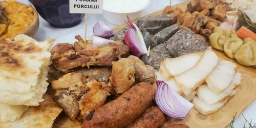 expozitie gusturi din batrini   bucate de sarbatoare   muzeul judetean olt   foto alina mitran (27) jpg