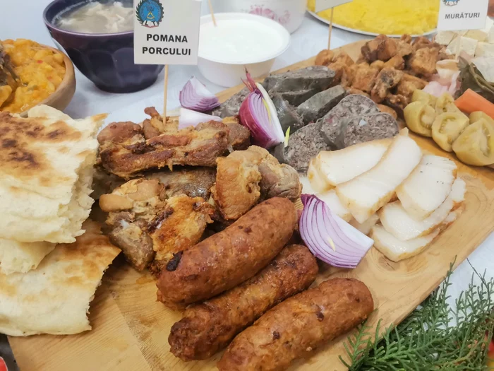 Bucate de Crăciun pregătite de elevii Liceului Tehnologic nr. 1 Balș FOTO: Alina Mitran