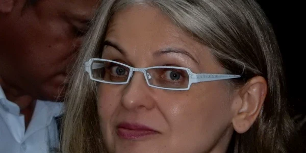 gabriela cretu  