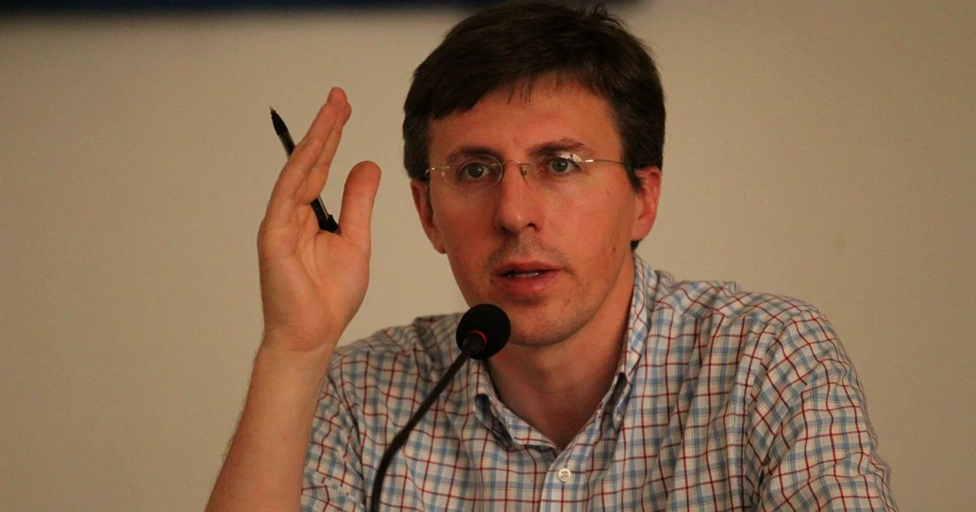 Dorin Chirtoacă ar putea lua locul moşului său la şefia Partidului Liberal