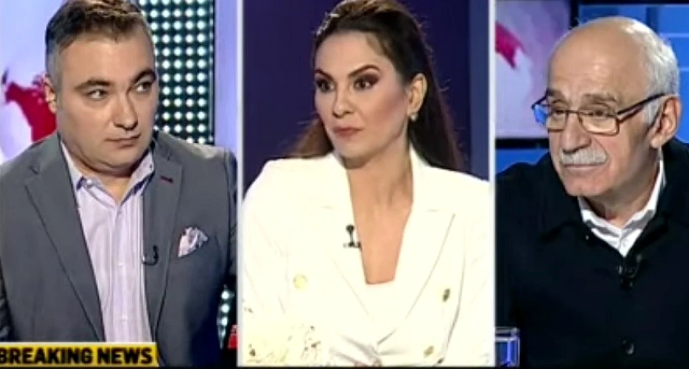Alexandra Păcuraru(mijloc) a ”găsit” un mijloc inedit de evitare a traficului