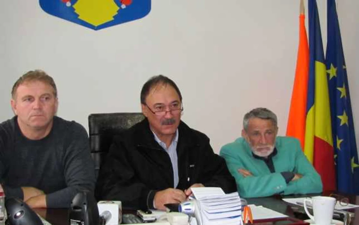 Reprezentanţii PDL Alba: Clement Negruţ, Alexandru Pereş şi Mihai Babiţchi