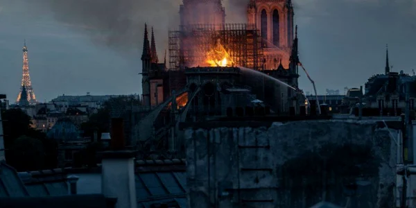 incendiu notre dame