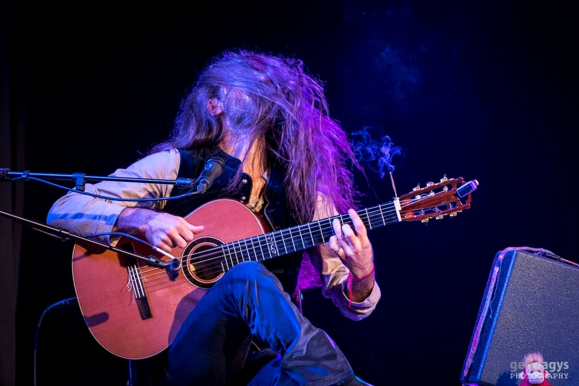 Estas Tonne