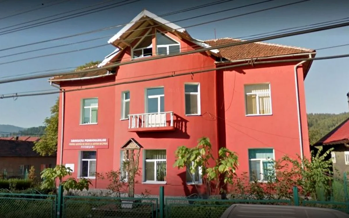 Casa Pensionarilor din Petroşani. Foto: Google maps.