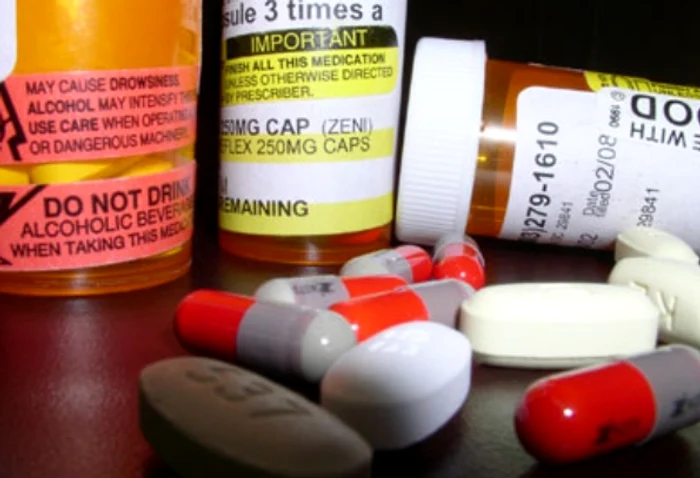 
    stiintasitehnica.com  