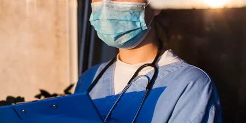Medic doctor spital FOTO Shutterstock jpg