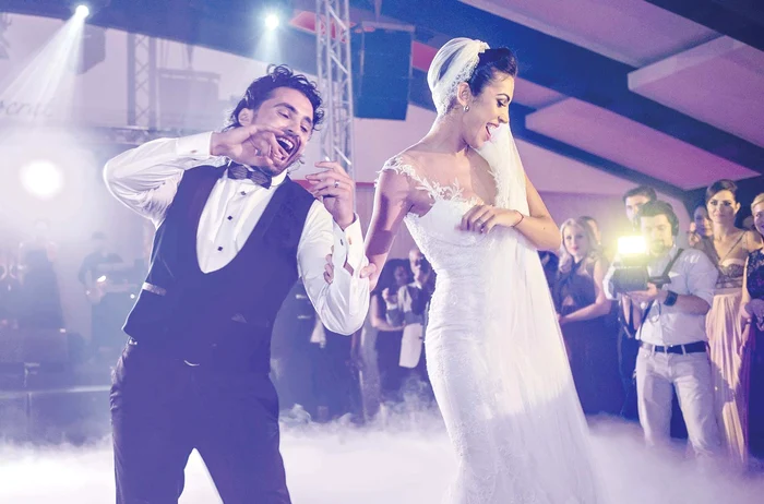 
    Mirii au dansat pe melodia interpretată de naşa Andra, “Dragostea rămâne”Foto: Arhiva personală  