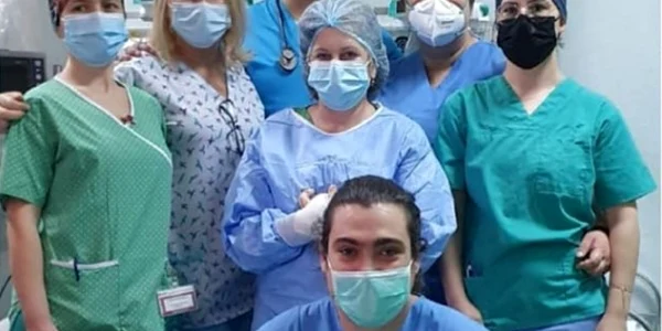 Echipa care a prelevat organe de la un pacient aflat în moarte clinică FOTO Arhiva Personală Dragoş Grusea