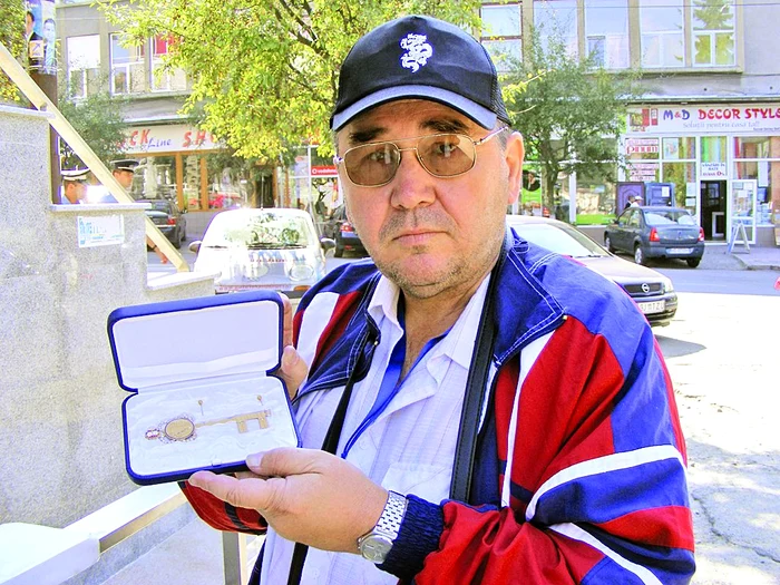 
    O cheie cu diamante, salvarea lui Mutu?  