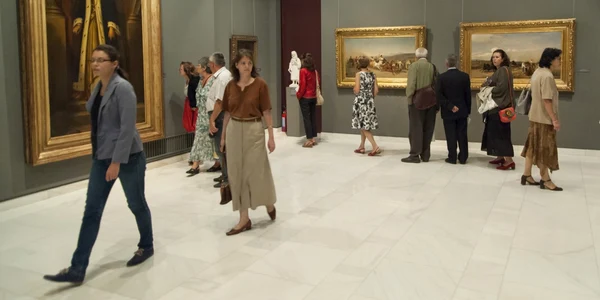 Expoziţia Mitul naţional. Contribuţia artelor la definirea identităţii româneşti (1830-1930)