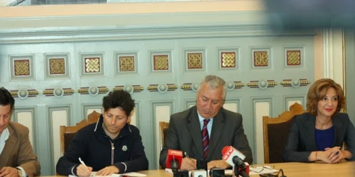 semnare contract Craiova