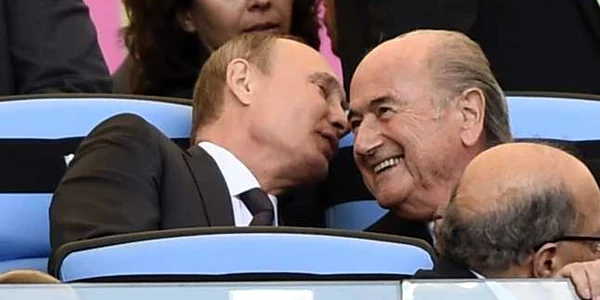 Vladimir Putin si Sepp Blatter FOTO Reuters
