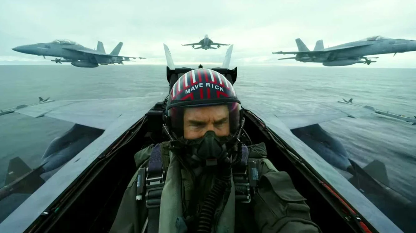 Tom Cruise, în filmul Top Gun: Maverick, continuarea din 2002 a peliculei din 1986