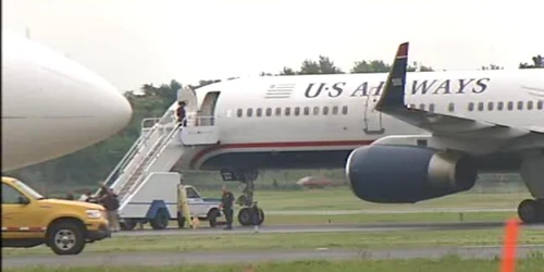 Aterizare de urgenta pe aeroportul din Philadelphia FOTO Myfoxphilly.com