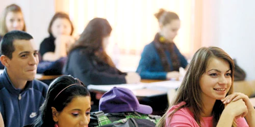 Tinerii de clasa a XII-a sunt optimişti în privinţa examenului de maturitate