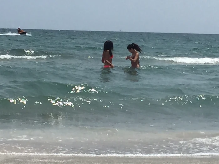 Cupa costumului de baie i-a dat Dianei ceva bătăi de cap