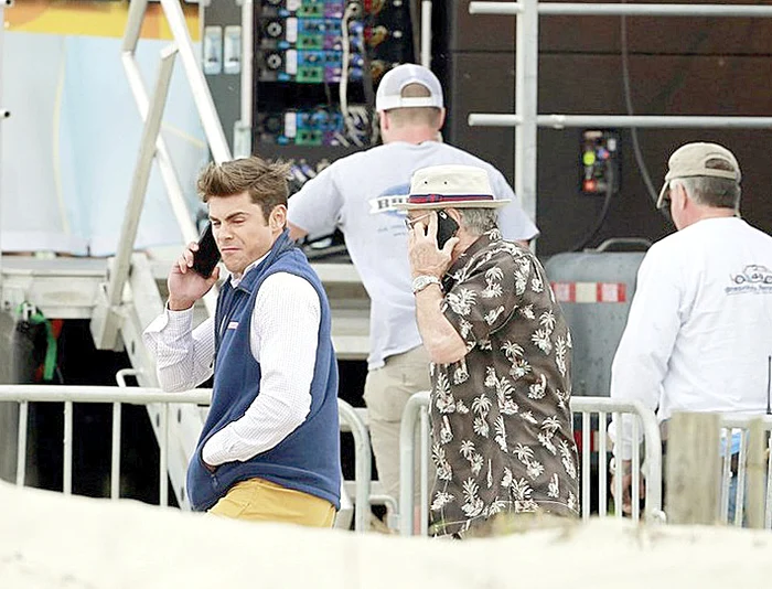 Zac a scăpat o înjurătură  după ce a fost “înţepat”