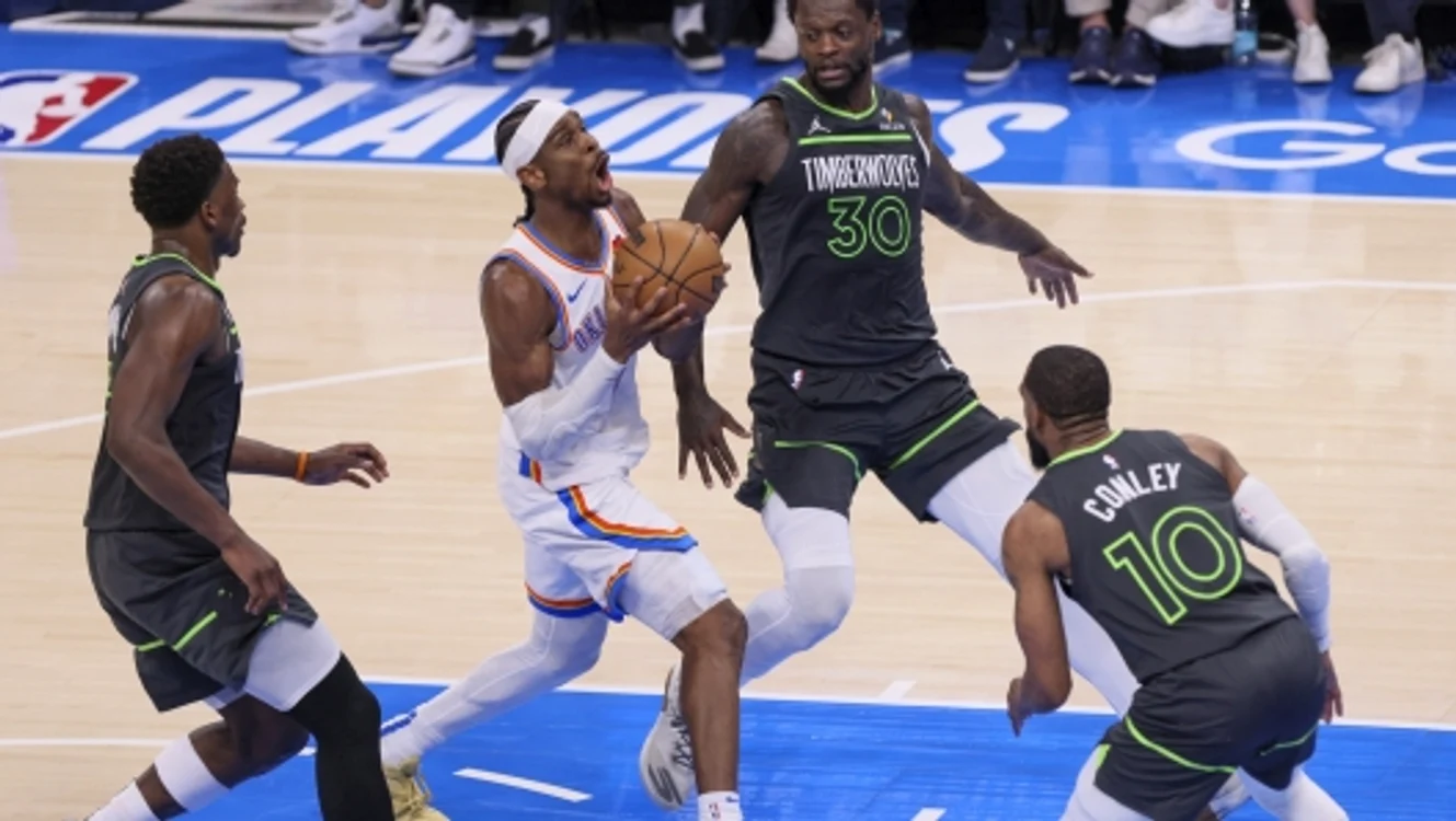 Shai, cu mingea, este omul de urmărit la OKC