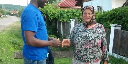 Ibrahim le-a făcut o bucuriel familiilor sărace din Godineşti