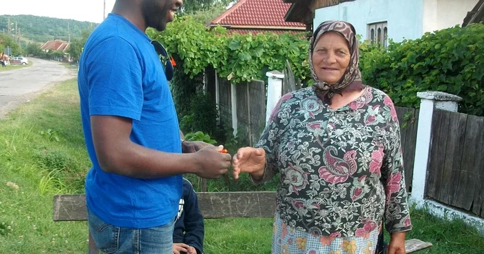 Ibrahim le-a făcut o bucuriel familiilor sărace din Godineşti