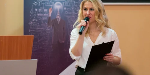 flavia zah profesoara versailles foto arhiva personala