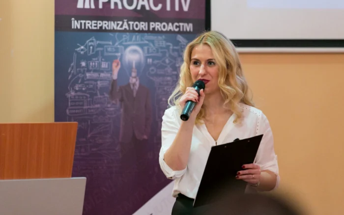 Flavia Zah predă la o importantă universitate pariziană, iar în România şi se implică într-o serie de proiecte importante. FOTO: Arhivă personală