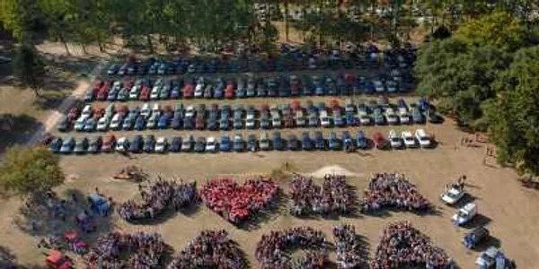 "Îmi iubesc Dacia!” au declarat 4.000 de francezi