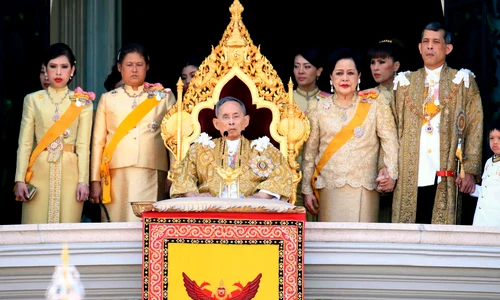 Regele Rama X și familia regală a Thailandei profimedia 0302728123 jpg