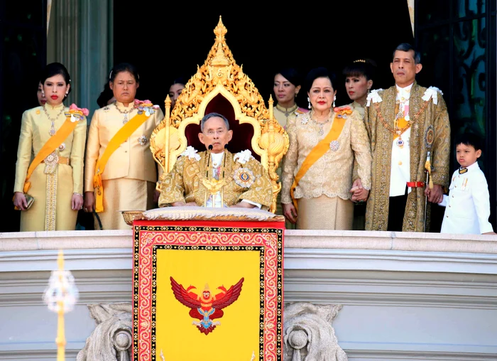 Regele Rama X și familia regală a Thailandei profimedia 0302728123 jpg