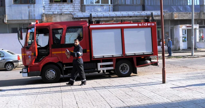 Pompierii organizează mai multe activităţi foto arhivă