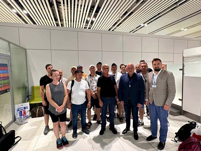 19 cetățeni moldoveni au fost evacuați din Israel cu sprijinul Ambasadei Ucrainei