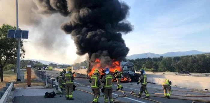 Nu se cunosc cauzele incendiului. FOTO: El Periodico