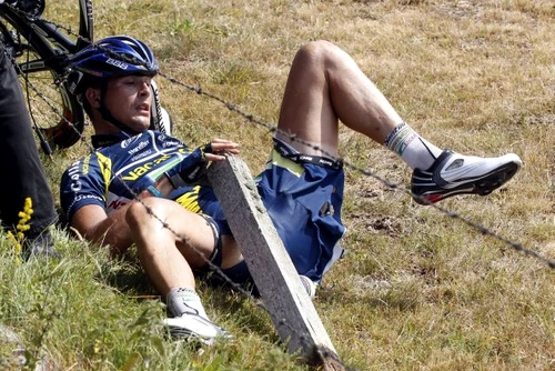 Johnny Hoogerland a suferit enorm în etapa a noua (foto: Reuters)