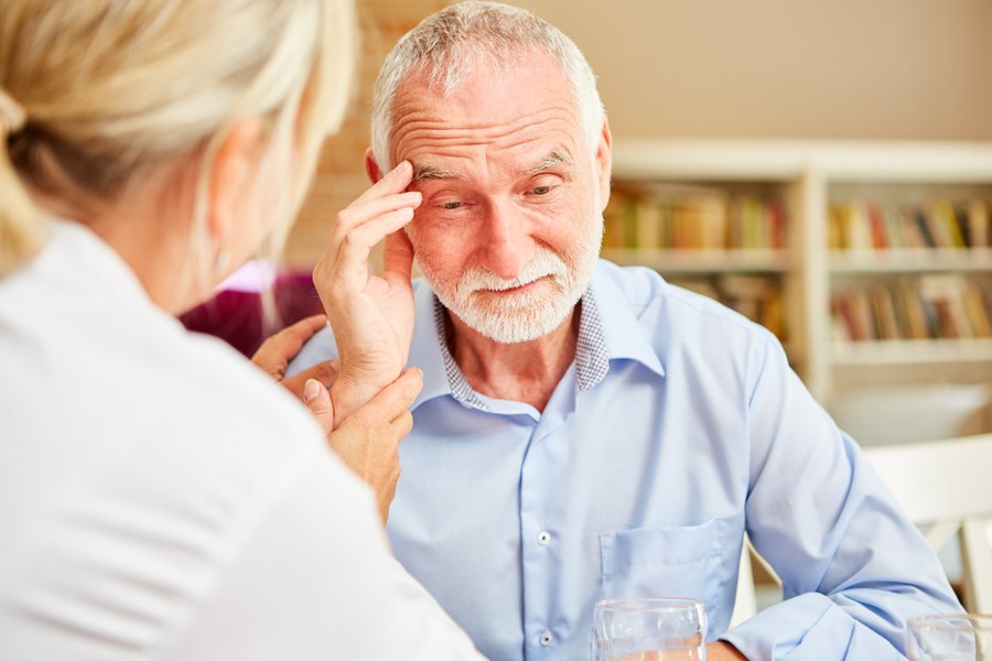 Un nou tratament împotriva Alzheimerului este aproape să fie aprobat în Uniunea Europeană