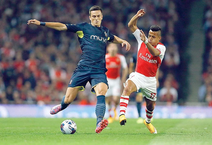 
    Gardoş a jucat  perfect în primul  meci ca titular la  Southampton Foto: AP  