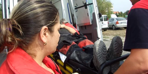 Pasagerul a fost transportat la spitalul din Moldova Nouă