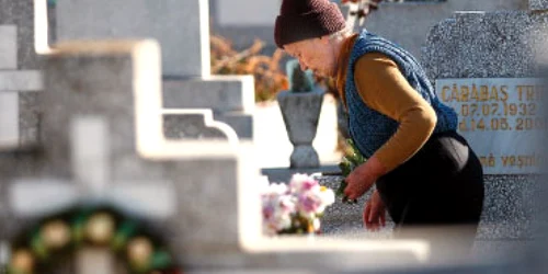 Doliul, durerea care se topeşte în haine cernite