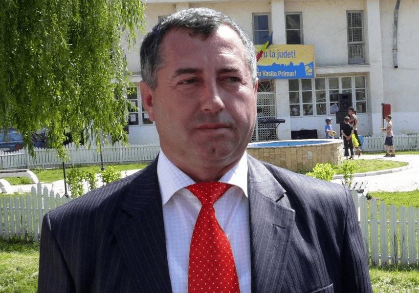 Firmele unui fost deputat PSD deszăpezesc drumuri județene din Vrancea. Victor Roman a prins un nou contract 